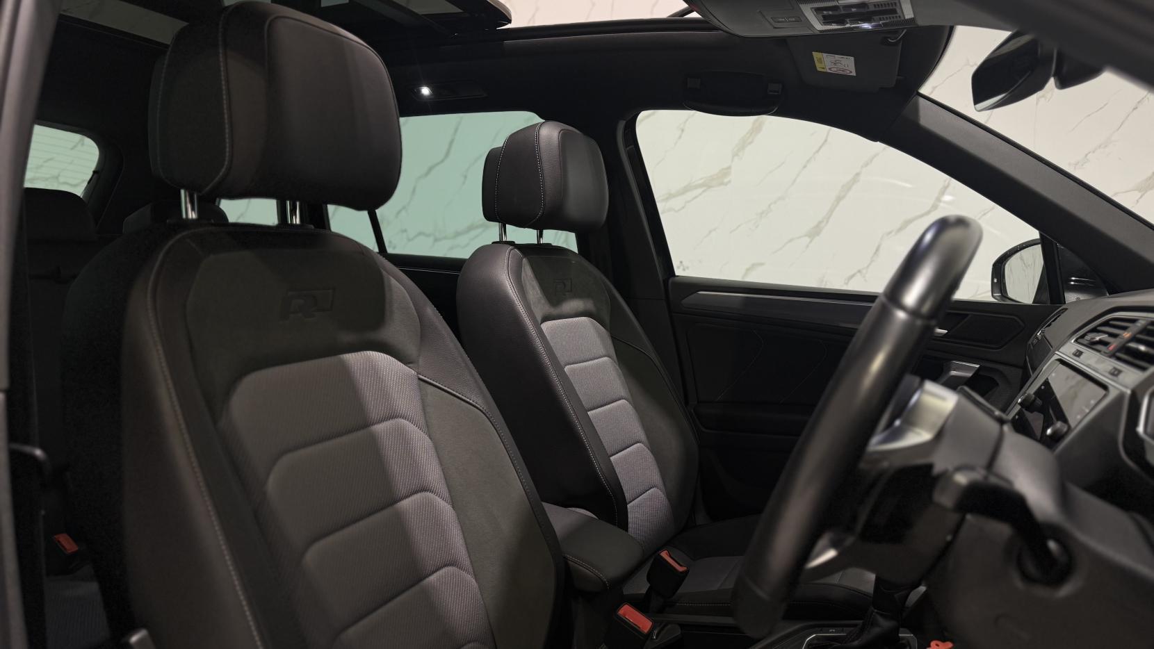 Volkswagen Tiguan 1.5 TSI EVO R-Line Tech SUV 5dr Petrol DSG Euro 6 (s/s) (150 ps)