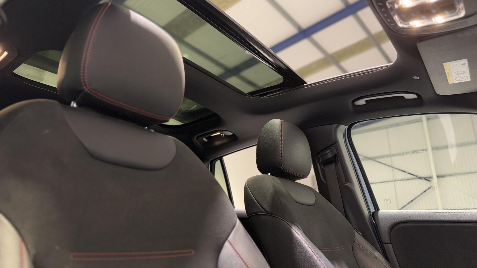 Mercedes-Benz GLA 1.3 GLA200 AMG Line (Premium Plus) SUV 5dr Petrol 7G-DCT Euro 6 (s/s) (163 ps)