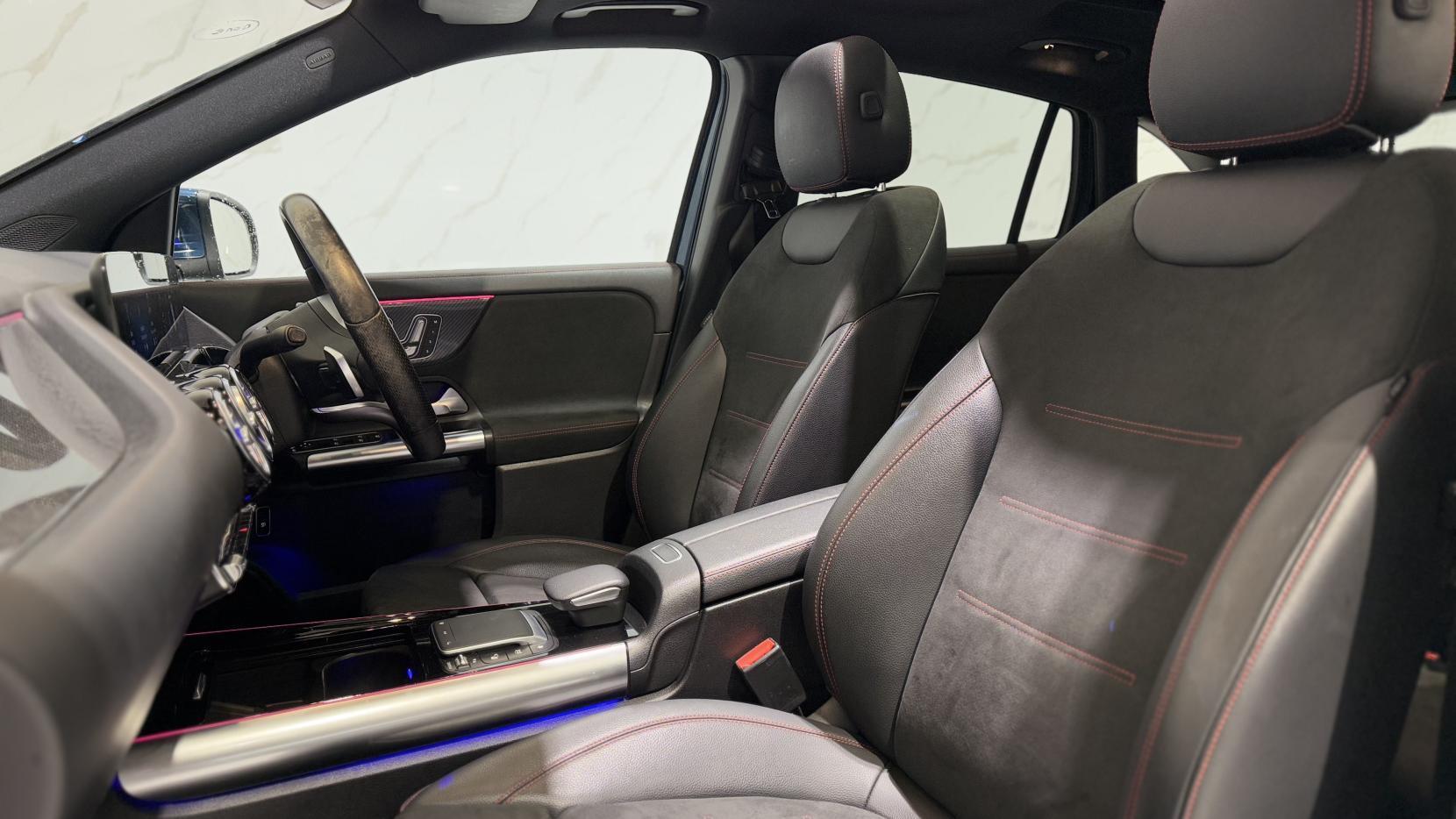 Mercedes-Benz GLA 1.3 GLA200 AMG Line (Premium Plus) SUV 5dr Petrol 7G-DCT Euro 6 (s/s) (163 ps)