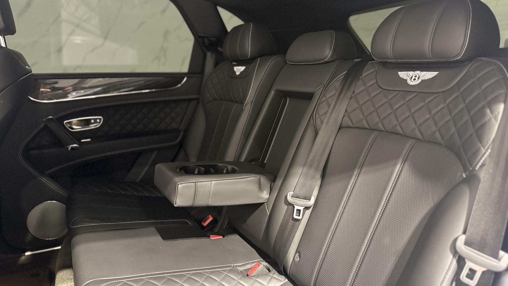 Bentley Bentayga 4.0 V8 SUV 5dr Petrol Auto 4WD Euro 6 (s/s) (550 ps)