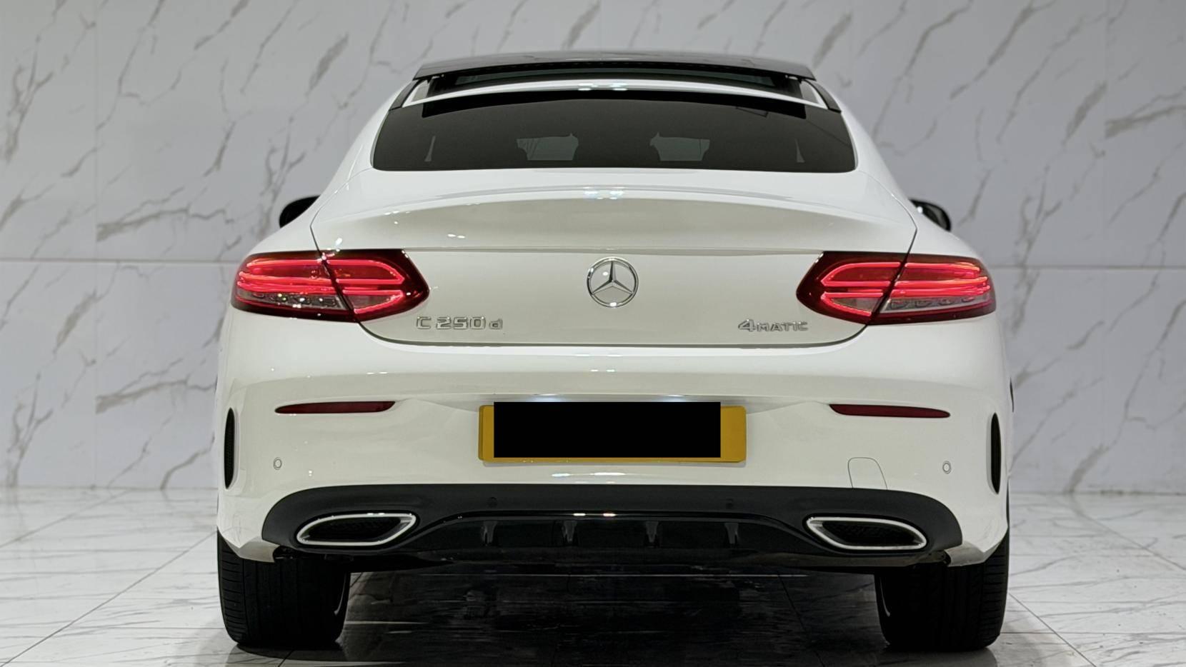 Mercedes-Benz C Class 2.1 C250d AMG Line (Premium) Coupe 2dr Diesel G-Tronic+ 4MATIC Euro 6 (s/s) (204 ps)