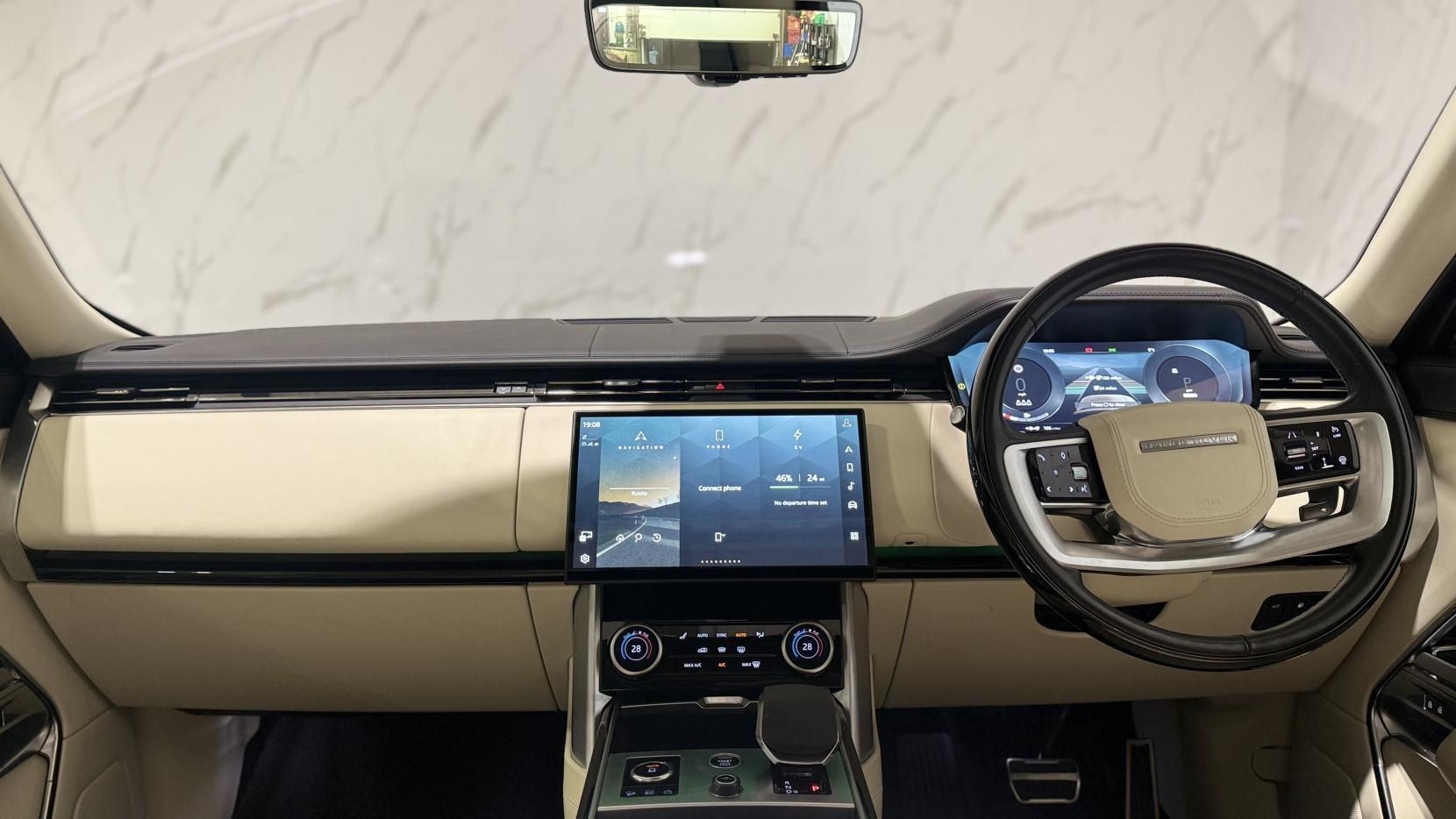 Land Rover Range Rover 3.0 P440e 38.2kWh Autobiography SUV 5dr Petrol Plug-in Hybrid Auto 4WD Euro 6 (s/s) (LWB) (440 ps)