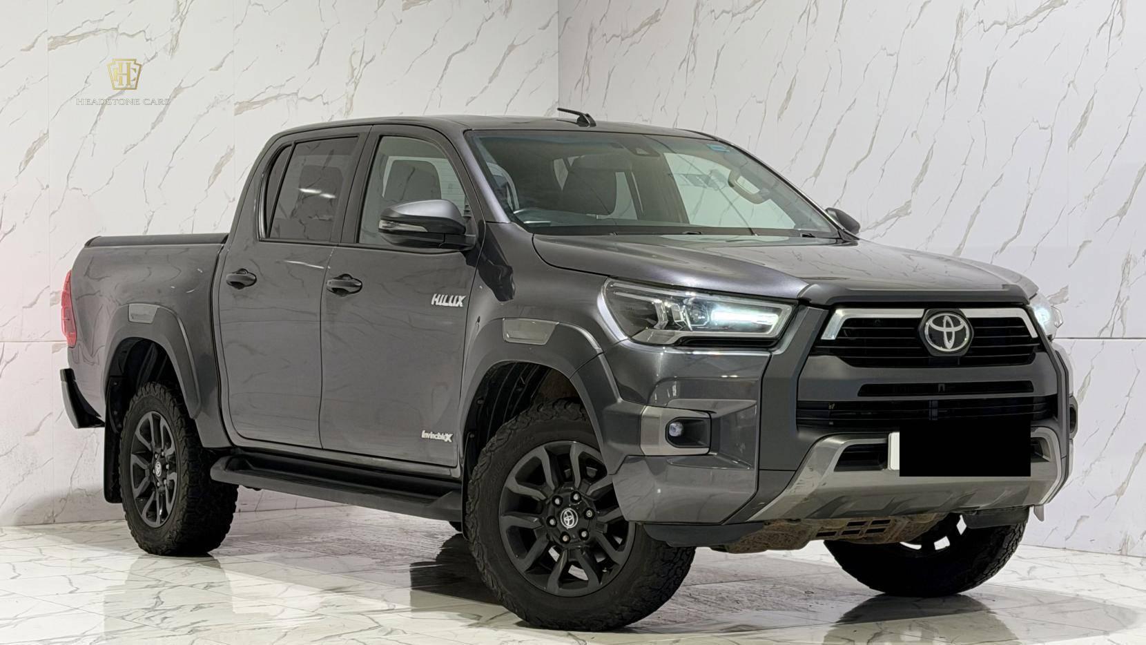 Toyota Hilux 2.8 D-4D Invincible X Pickup Double Cab 4dr Diesel Auto 4WD Euro 6 (s/s) (204 ps)