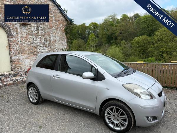 2011 TOYOTA YARIS 2,195 2011 135,000 MILES PETROL MANUAL 54.3 MPG VIEW RESERVE... photo
