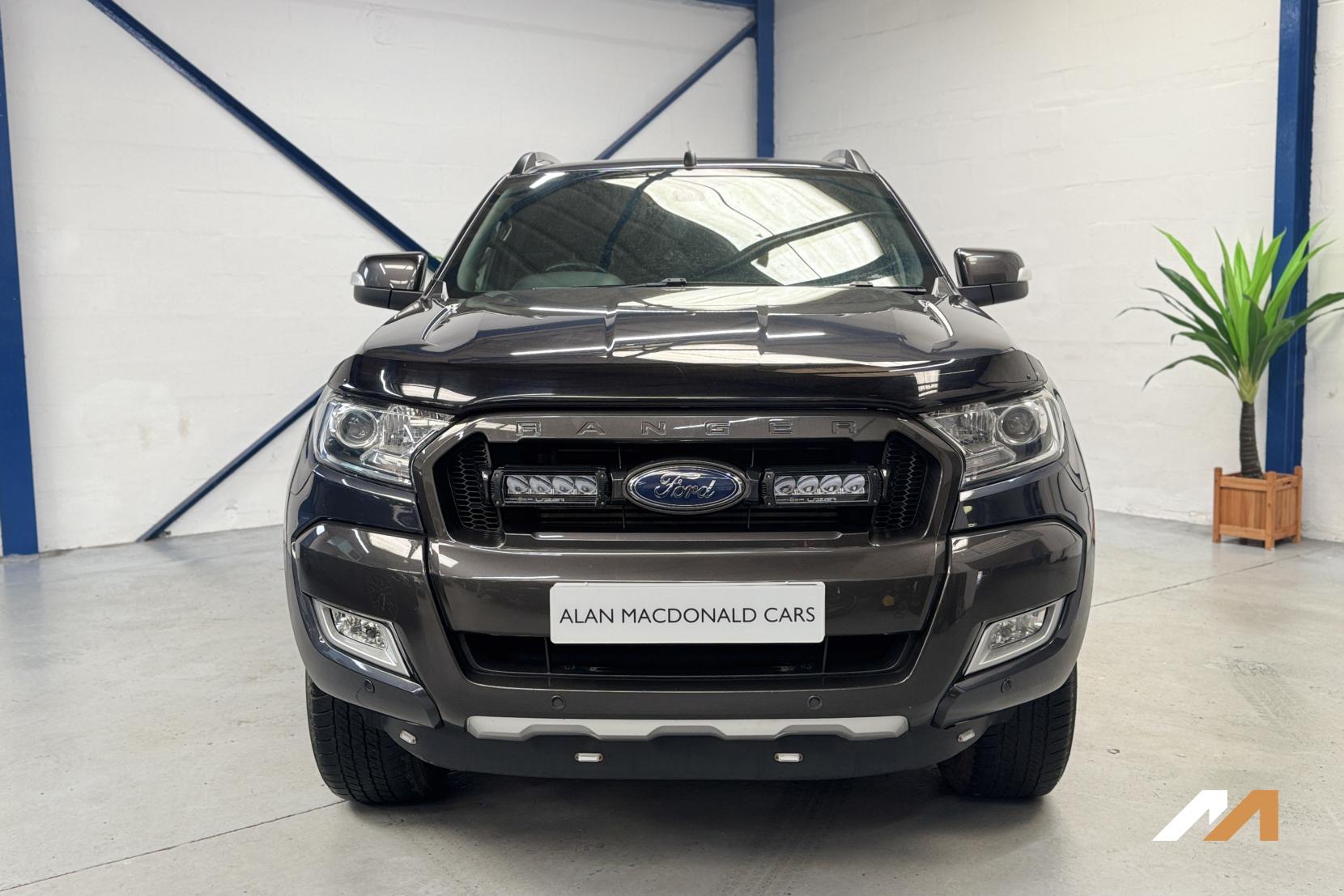 Ford Ranger 3.2 TDCi Wildtrak Pickup Double Cab 4dr Diesel Auto 4WD Euro 5 (200 ps)