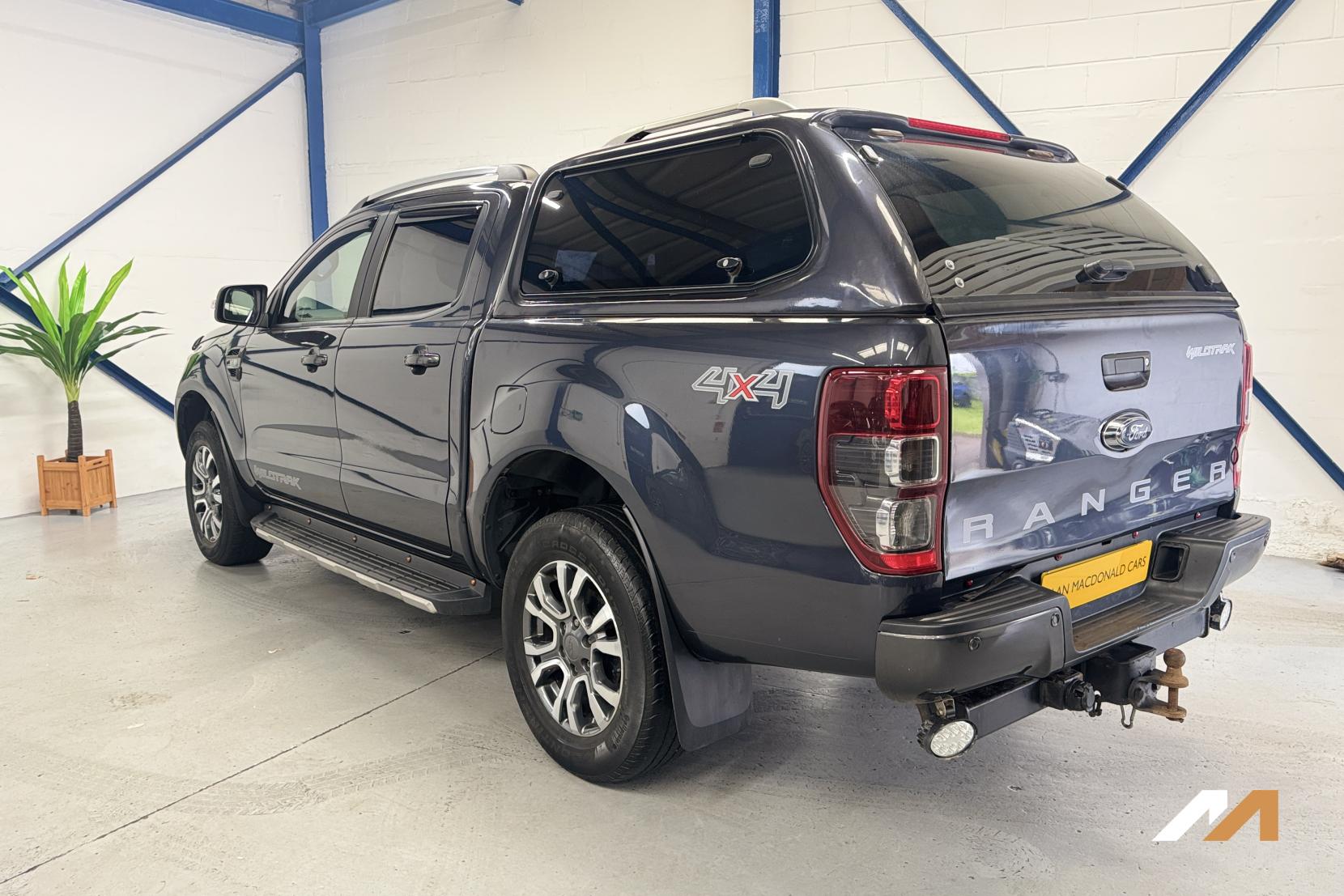 Ford Ranger 3.2 TDCi Wildtrak Pickup Double Cab 4dr Diesel Auto 4WD Euro 5 (200 ps)
