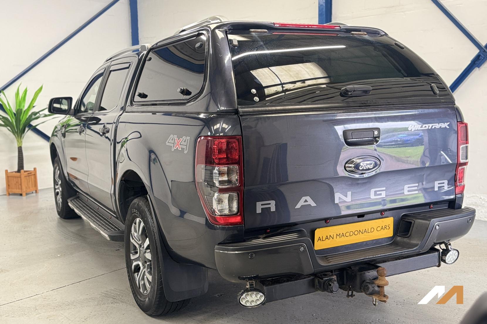 Ford Ranger 3.2 TDCi Wildtrak Pickup Double Cab 4dr Diesel Auto 4WD Euro 5 (200 ps)