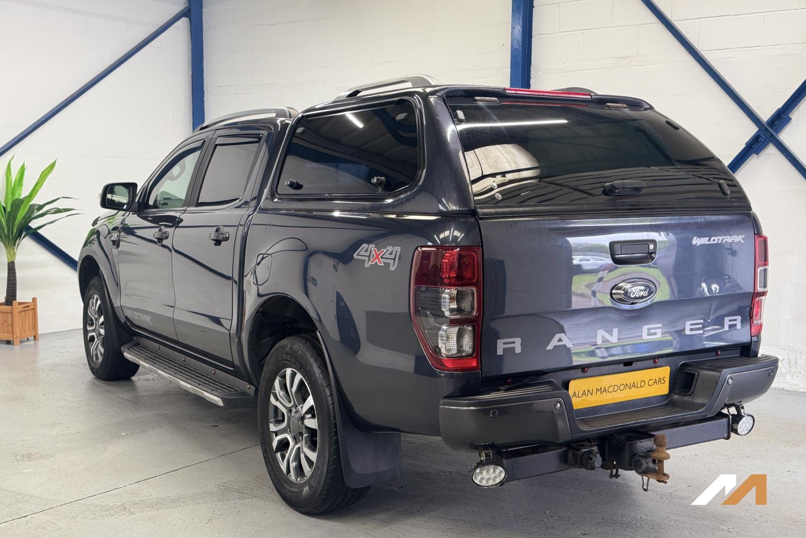 Ford Ranger 3.2 TDCi Wildtrak Pickup Double Cab 4dr Diesel Auto 4WD Euro 5 (200 ps)