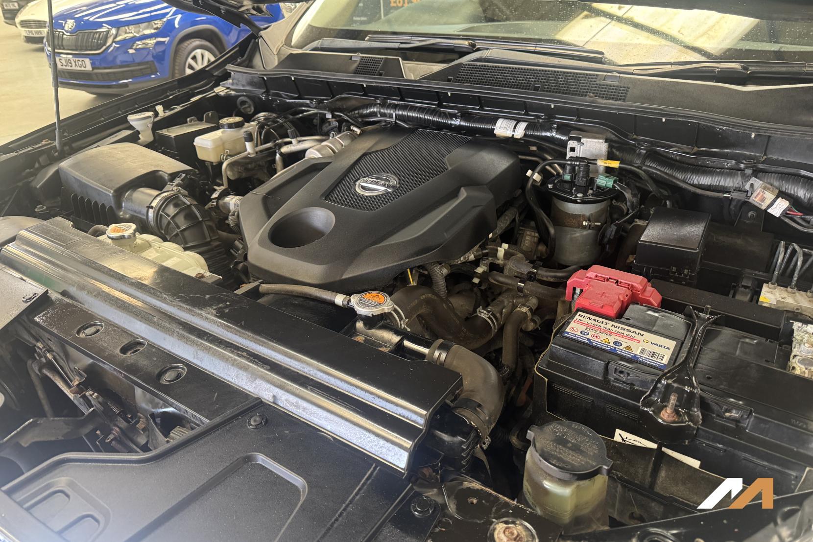 Nissan Navara 2.3 dCi N-Connecta Pickup Double Cab 4dr Diesel Manual 4WD Euro 6 (s/s) (190 ps)