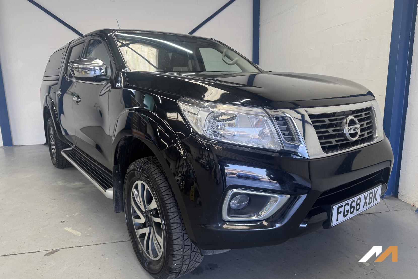 Nissan Navara 2.3 dCi N-Connecta Pickup Double Cab 4dr Diesel Manual 4WD Euro 6 (s/s) (190 ps)