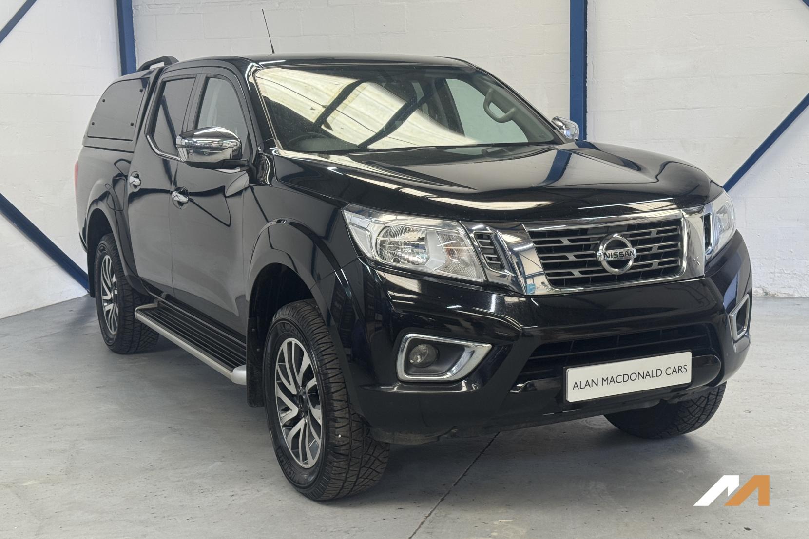 Nissan Navara 2.3 dCi N-Connecta Pickup Double Cab 4dr Diesel Manual 4WD Euro 6 (s/s) (190 ps)