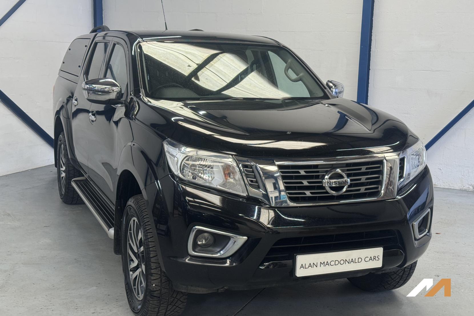 Nissan Navara 2.3 dCi N-Connecta Pickup Double Cab 4dr Diesel Manual 4WD Euro 6 (s/s) (190 ps)