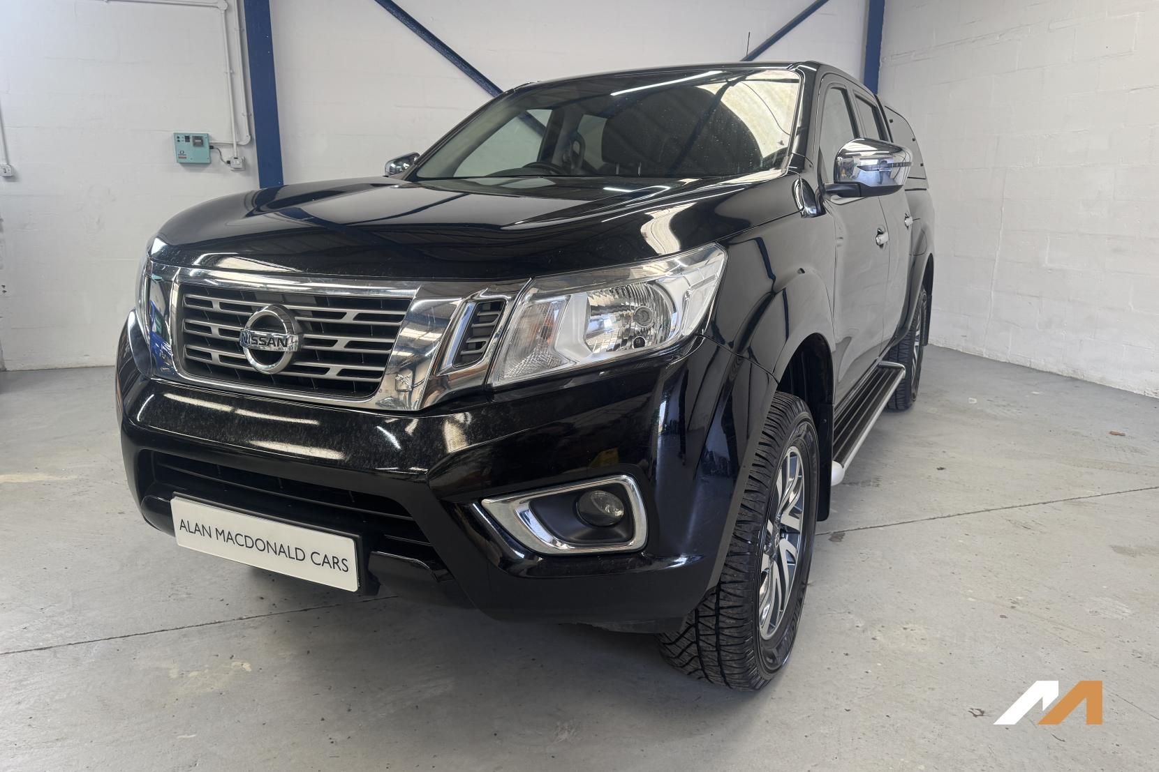 Nissan Navara 2.3 dCi N-Connecta Pickup Double Cab 4dr Diesel Manual 4WD Euro 6 (s/s) (190 ps)