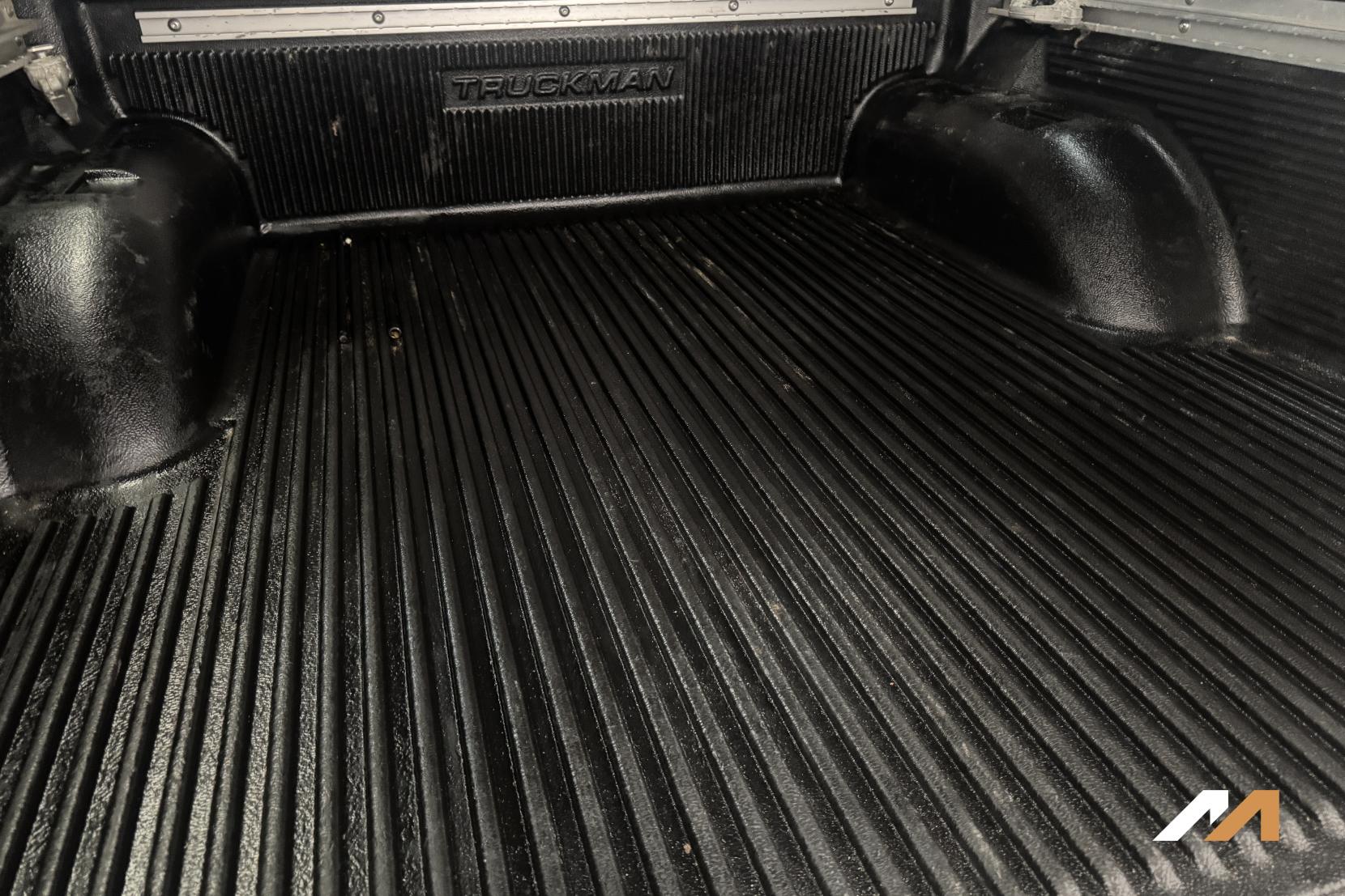 Nissan Navara 2.3 dCi N-Connecta Pickup Double Cab 4dr Diesel Manual 4WD Euro 6 (s/s) (190 ps)