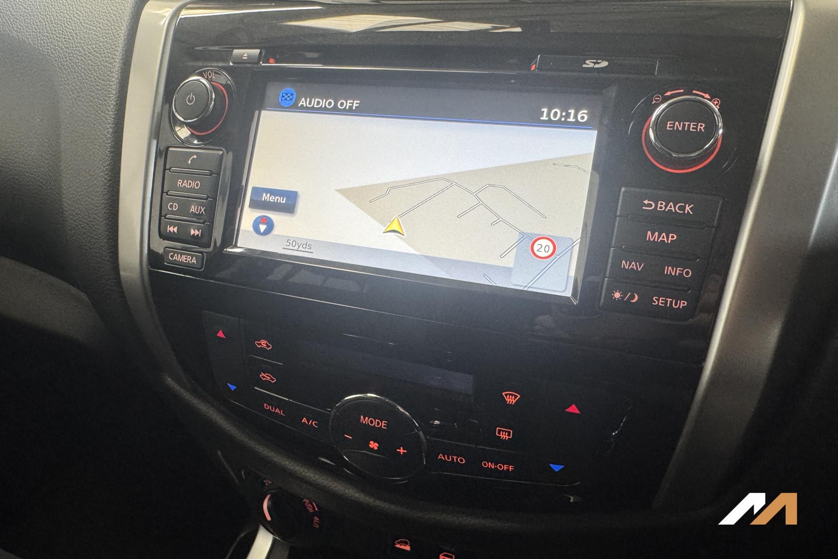 Nissan Navara 2.3 dCi N-Connecta Pickup Double Cab 4dr Diesel Manual 4WD Euro 6 (s/s) (190 ps)