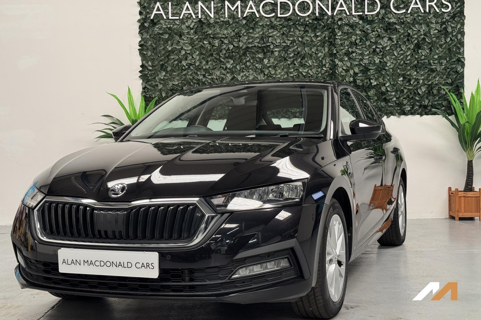 Skoda Octavia 1.4 TSI iV 13kWh SE Technology Hatchback 5dr Petrol Plug-in Hybrid DSG Euro 6 (s/s) (204 ps)