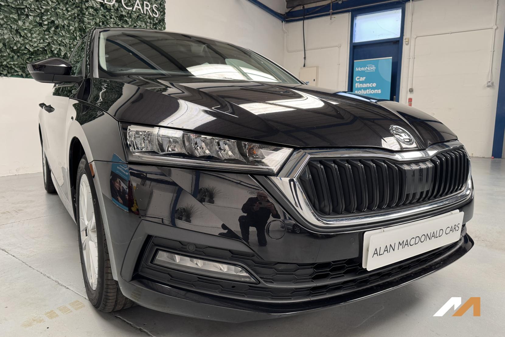 Skoda Octavia 1.4 TSI iV 13kWh SE Technology Hatchback 5dr Petrol Plug-in Hybrid DSG Euro 6 (s/s) (204 ps)