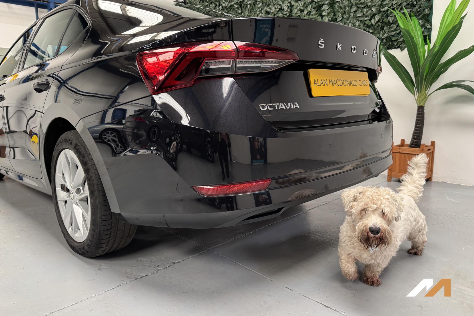 Skoda Octavia 1.4 TSI iV 13kWh SE Technology Hatchback 5dr Petrol Plug-in Hybrid DSG Euro 6 (s/s) (204 ps)