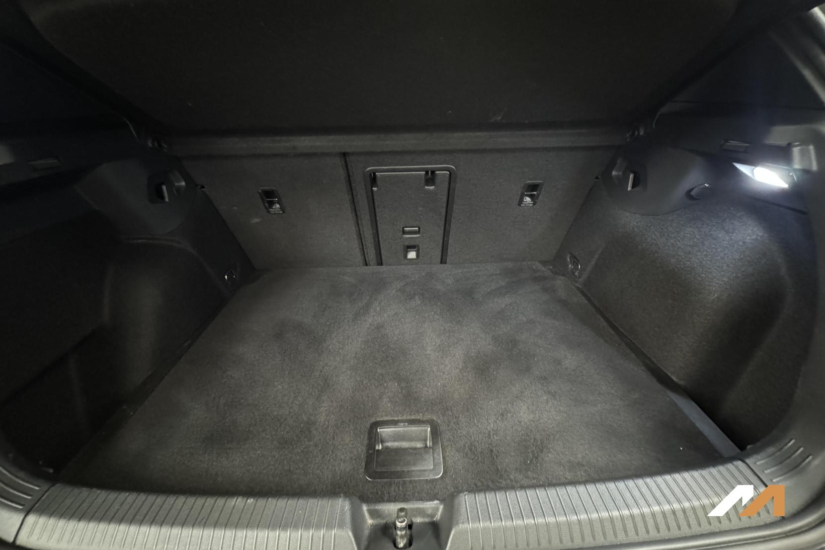 Volkswagen Golf 1.5 TSI R-Line Hatchback 5dr Petrol Manual Euro 6 (s/s) (130 ps)