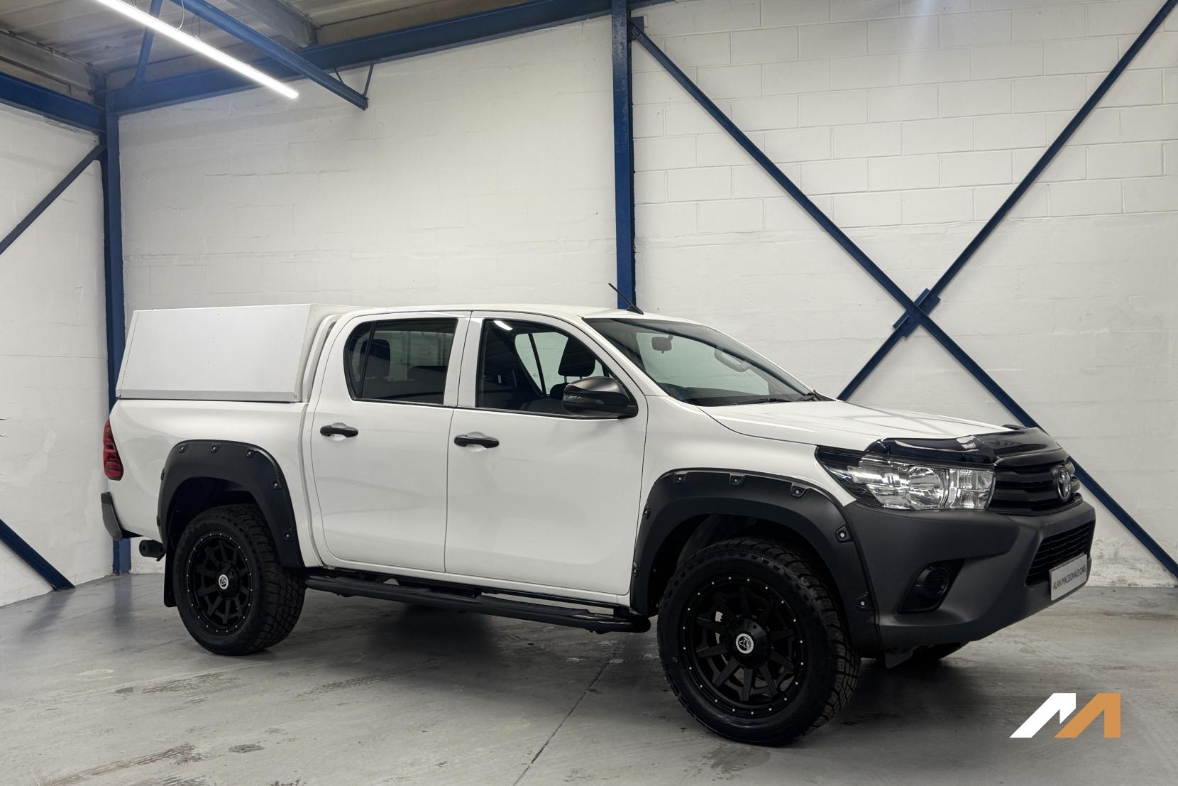 Toyota Hilux 2.4 D-4D Active Pickup Double Cab 4dr Diesel Manual 4WD Euro 6 (s/s) (150 ps)