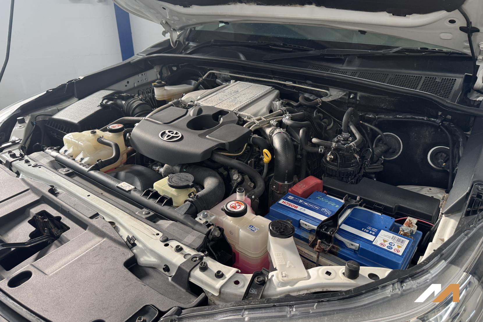 Toyota Hilux 2.4 D-4D Active Pickup Double Cab 4dr Diesel Manual 4WD Euro 6 (s/s) (150 ps)