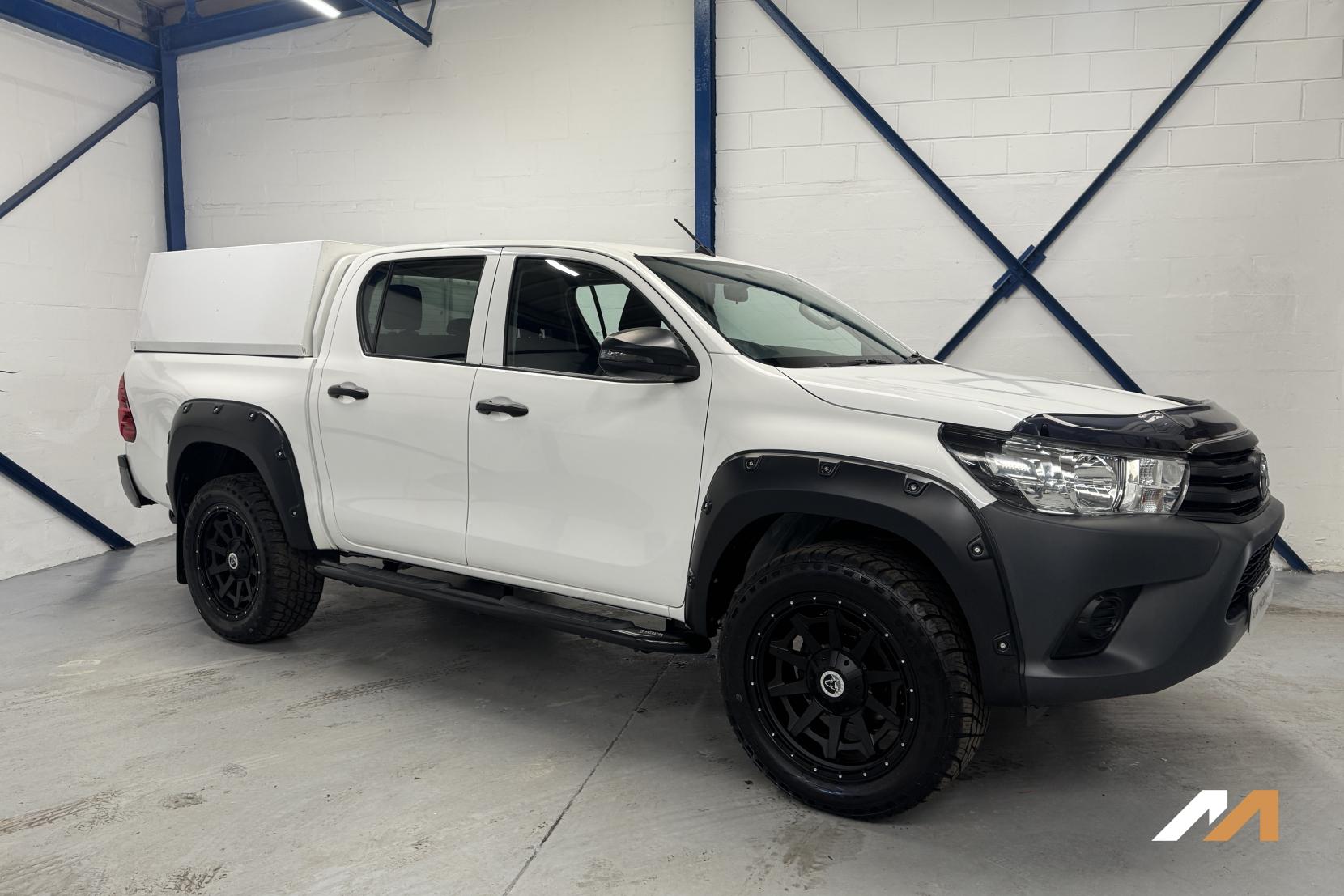 Toyota Hilux 2.4 D-4D Active Pickup Double Cab 4dr Diesel Manual 4WD Euro 6 (s/s) (150 ps)