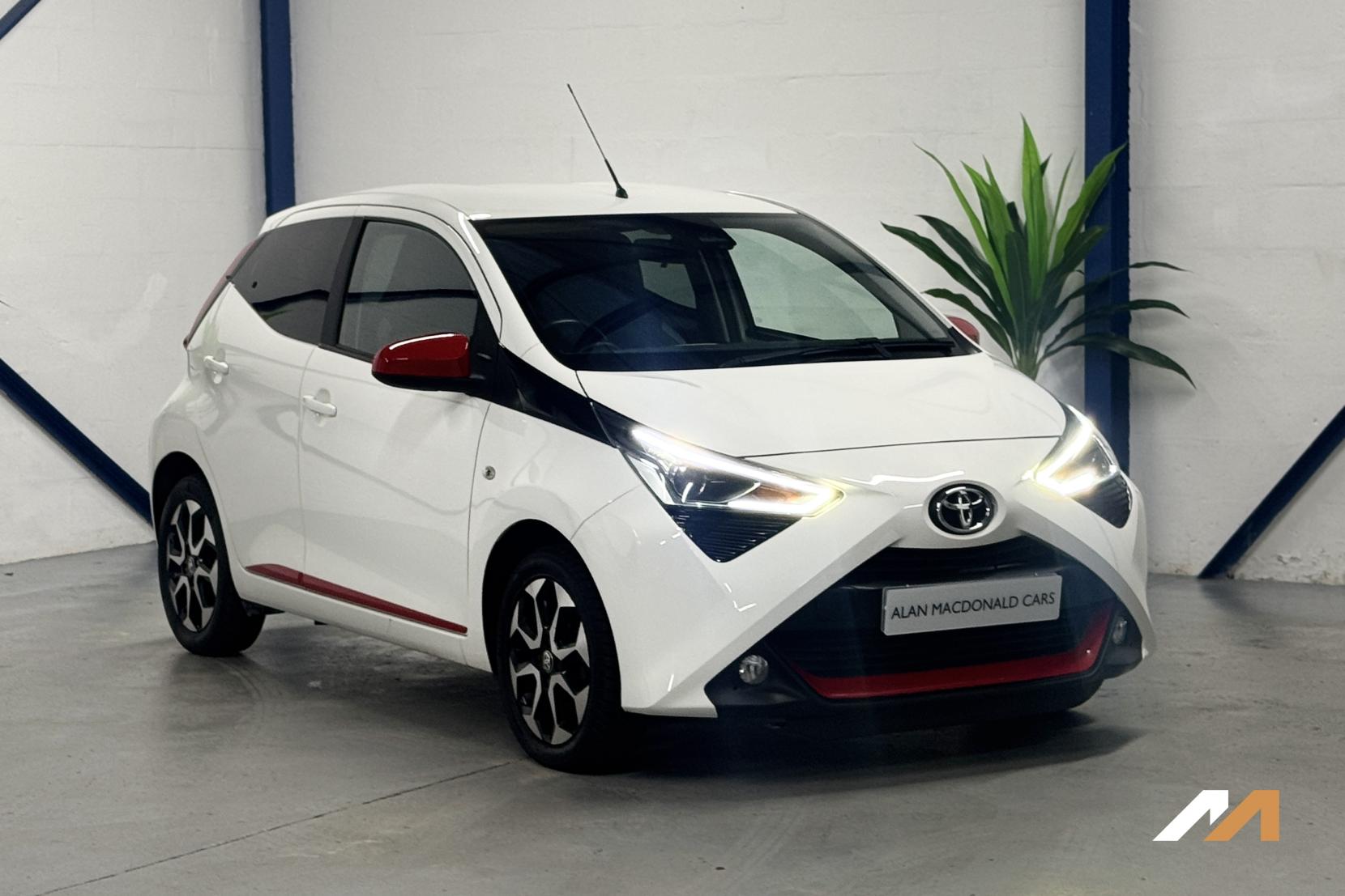 Toyota AYGO 1.0 VVT-i x-trend Hatchback 5dr Petrol Manual Euro 6 (Safety Sense) (71 ps)