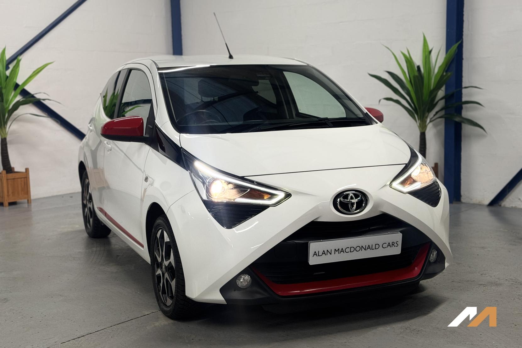 Toyota AYGO 1.0 VVT-i x-trend Hatchback 5dr Petrol Manual Euro 6 (Safety Sense) (71 ps)
