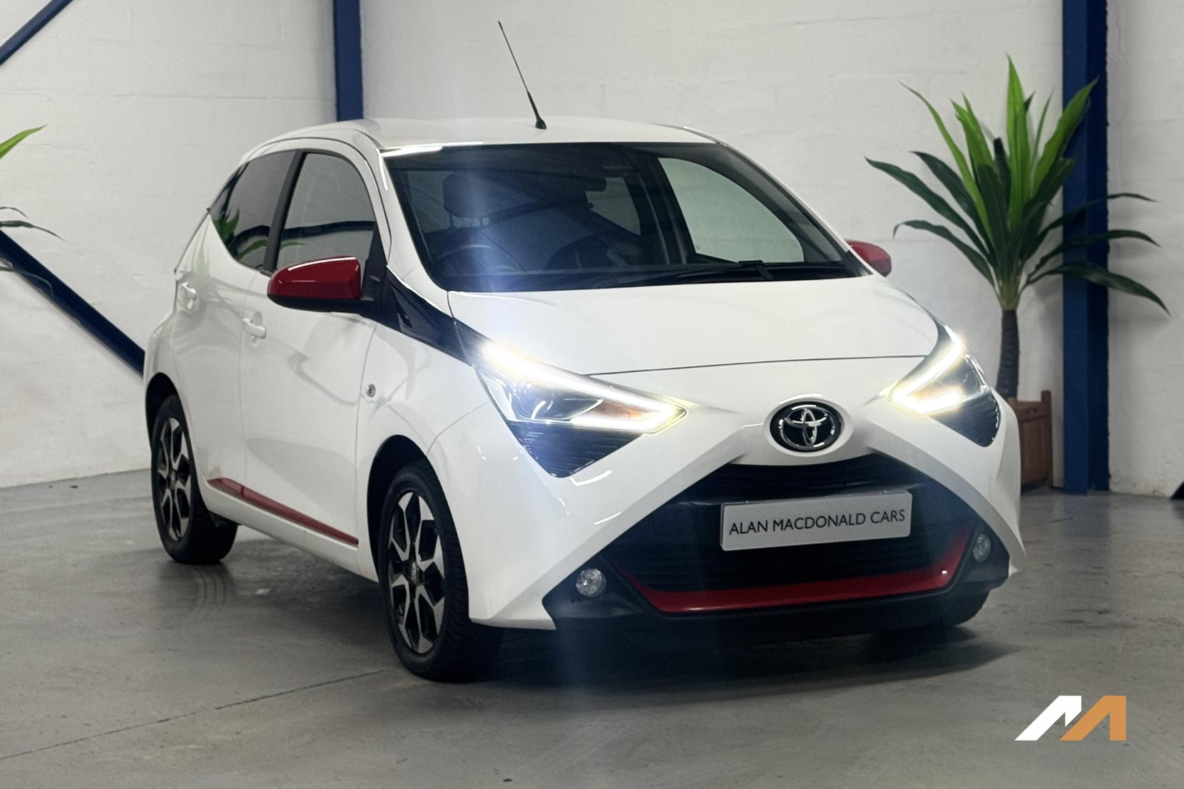 Toyota AYGO 1.0 VVT-i x-trend Hatchback 5dr Petrol Manual Euro 6 (Safety Sense) (71 ps)