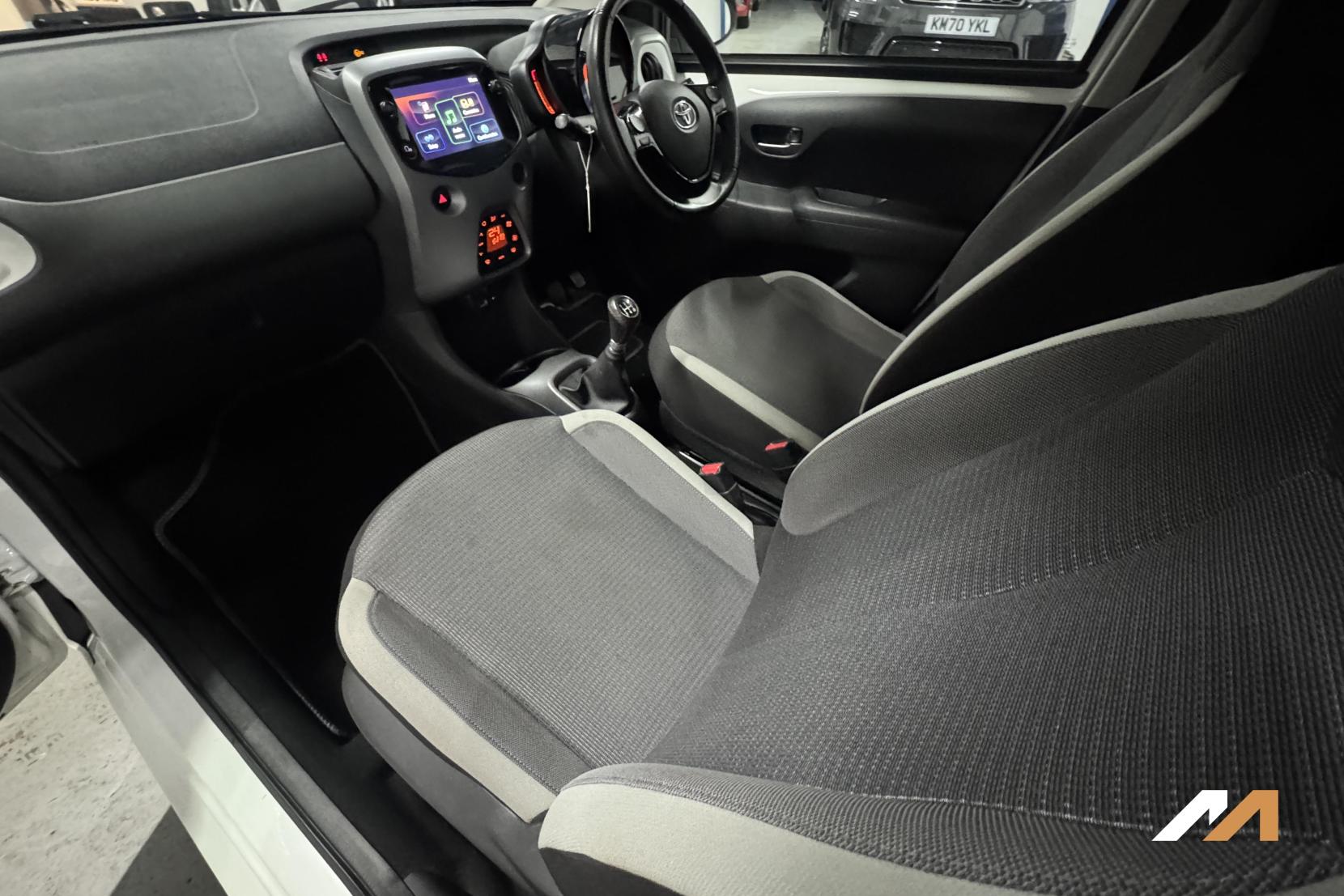 Toyota AYGO 1.0 VVT-i x-trend Hatchback 5dr Petrol Manual Euro 6 (Safety Sense) (71 ps)