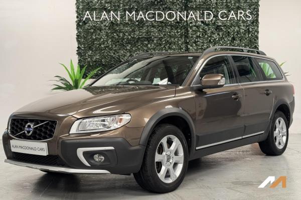 Volvo XC70 2.4 D4 SE Nav Estate 5dr Diesel Manual AWD Euro 6 (s/s) (181 ps)