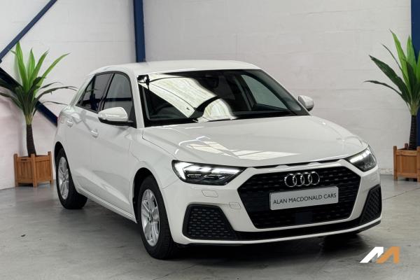 Audi A1 1.0 TFSI 25 Technik Sportback 5dr Petrol Manual Euro 6 (s/s) (95 ps)