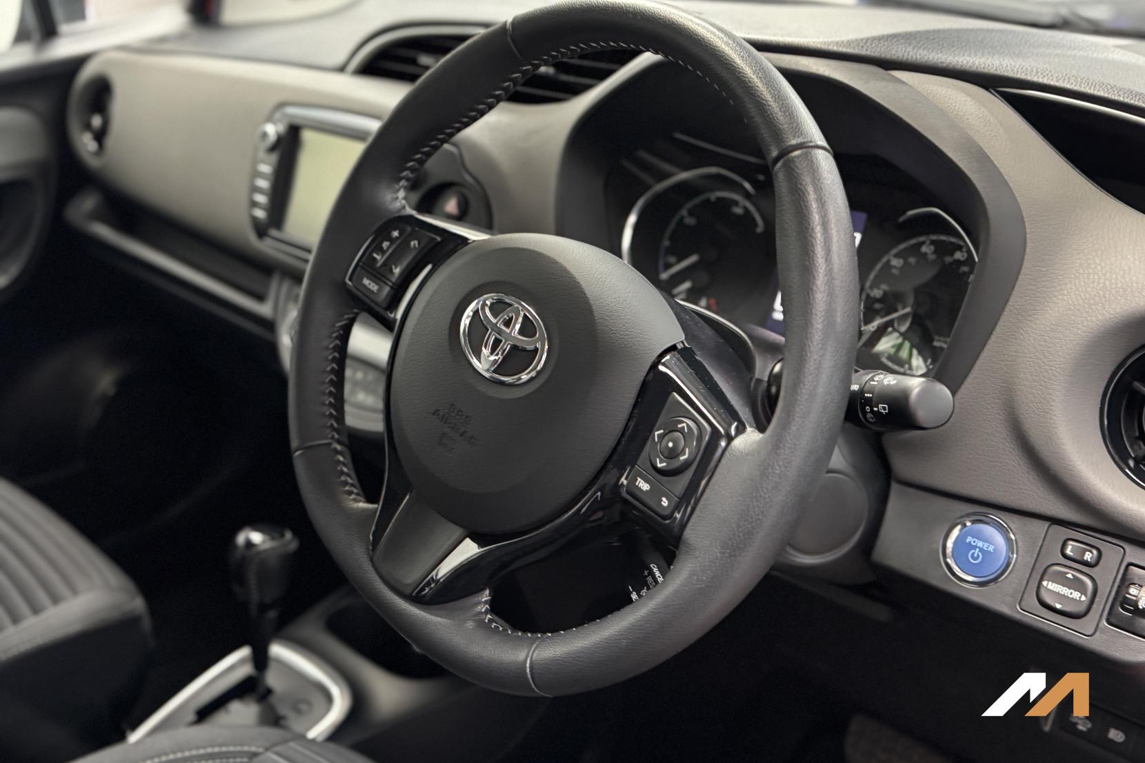 Toyota Yaris 1.5 VVT-h Icon Hatchback 5dr Petrol Hybrid E-CVT Euro 6 (s/s) (100 ps)