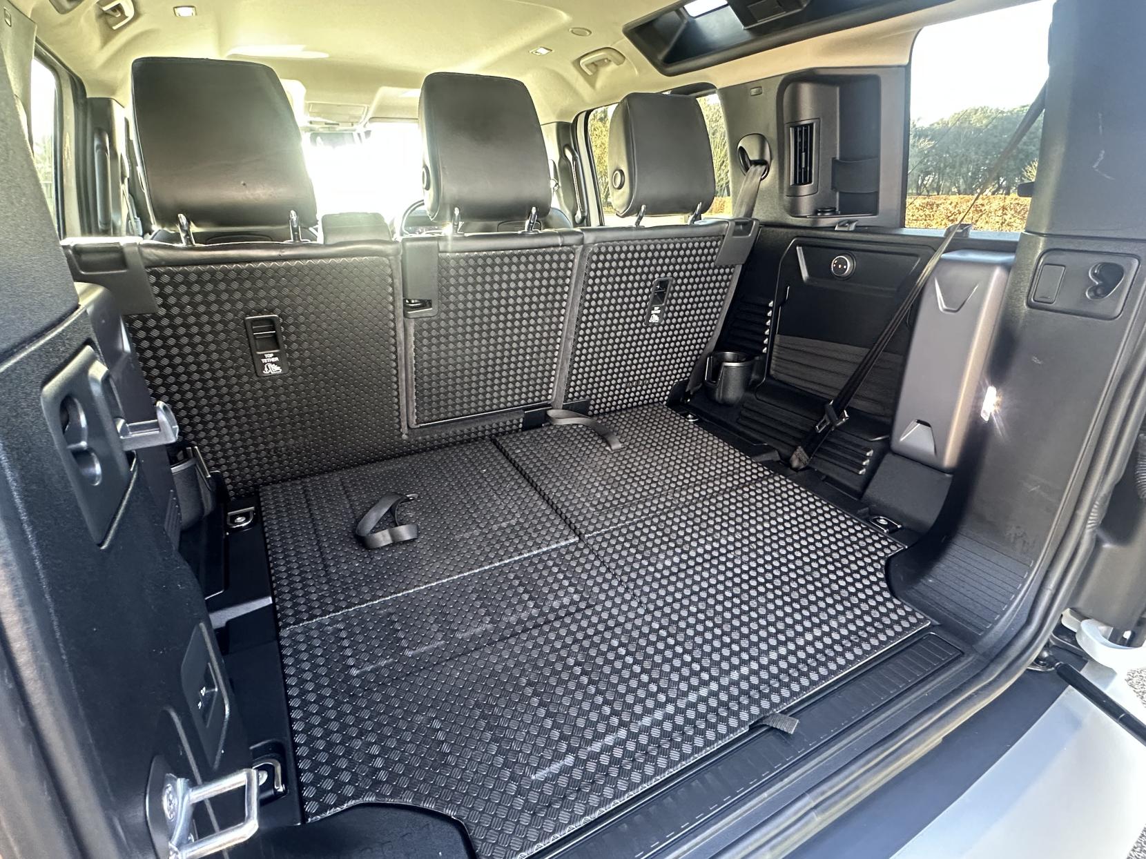 Land Rover Defender 110 2.0 Si4 SE SUV 5dr Petrol Auto 4WD Euro 6 (s/s) (300 ps)