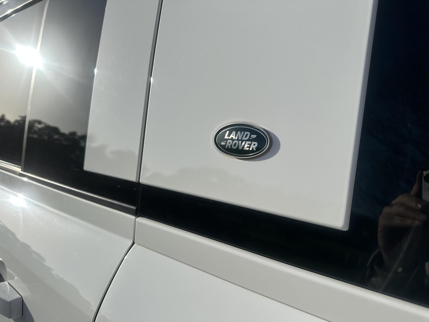 Land Rover Defender 110 2.0 Si4 SE SUV 5dr Petrol Auto 4WD Euro 6 (s/s) (300 ps)