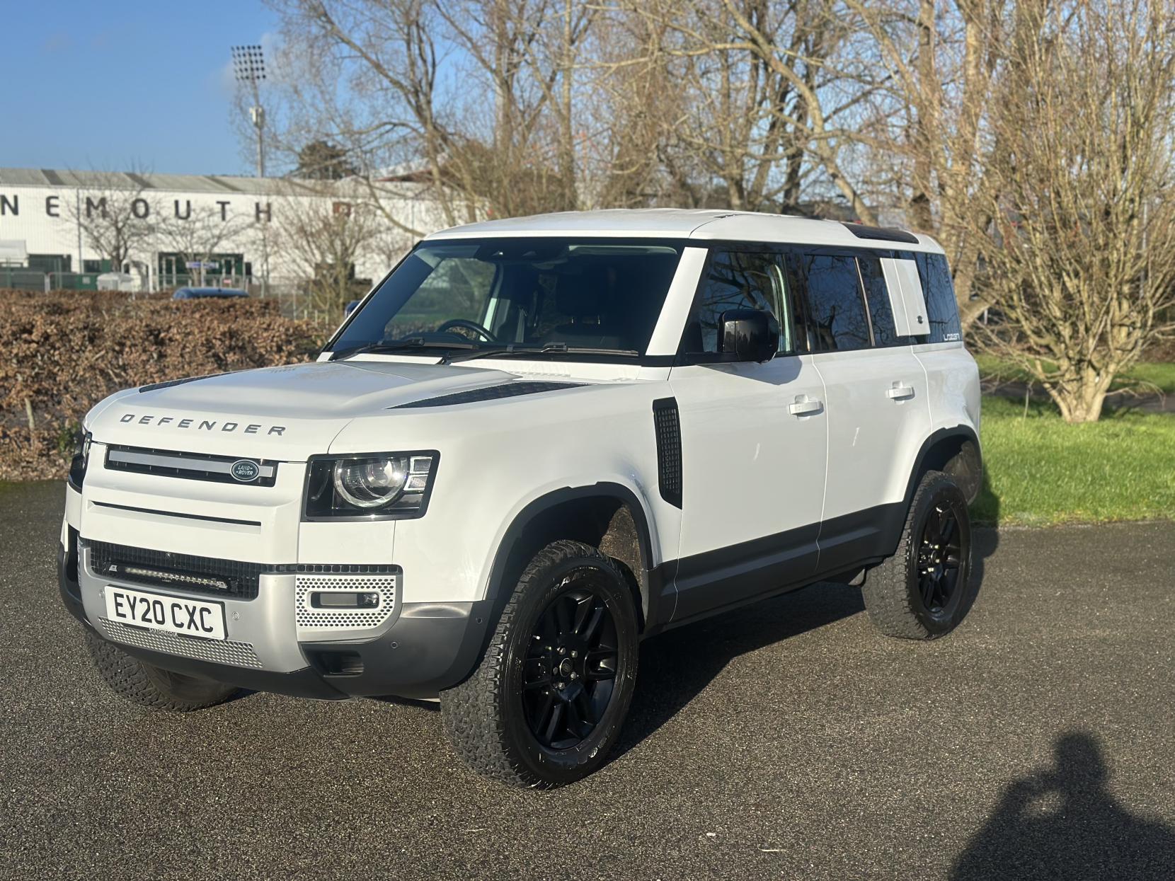 Land Rover Defender 110 2.0 Si4 SE SUV 5dr Petrol Auto 4WD Euro 6 (s/s) (300 ps)