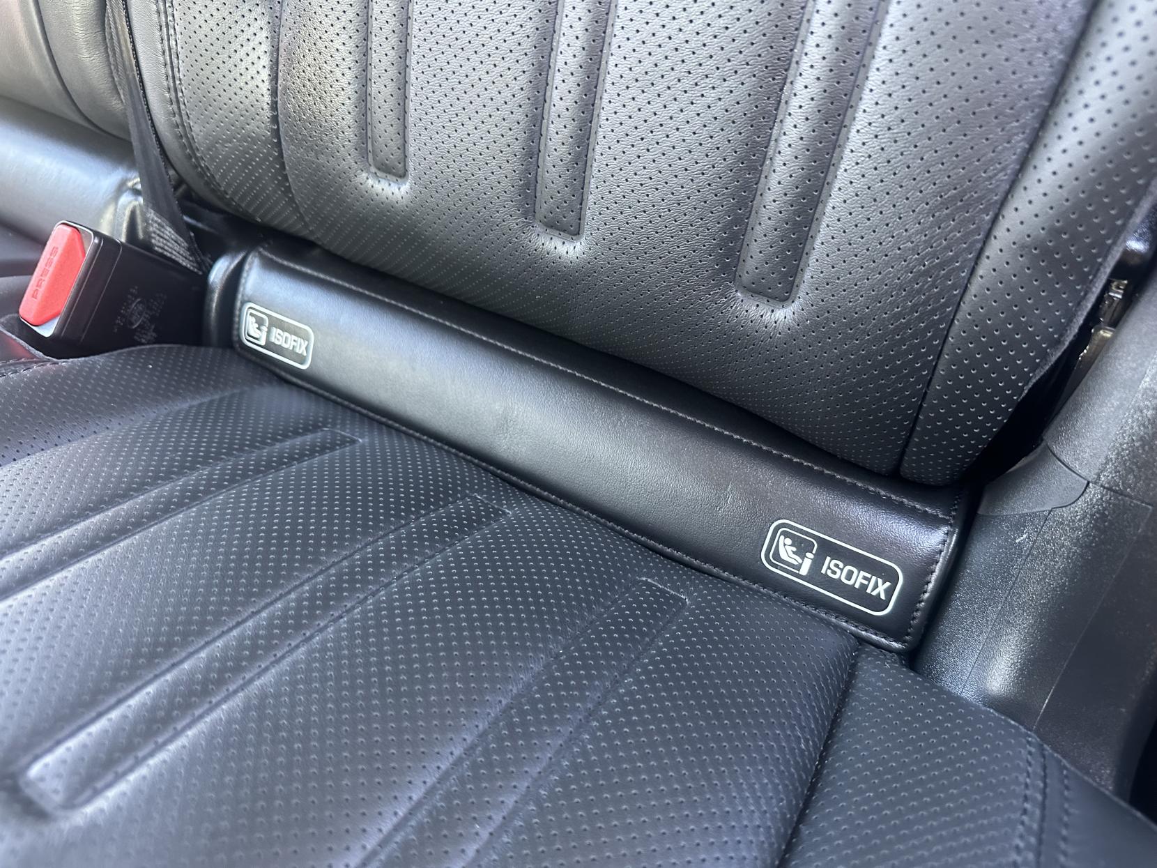 Land Rover Defender 110 2.0 Si4 SE SUV 5dr Petrol Auto 4WD Euro 6 (s/s) (300 ps)