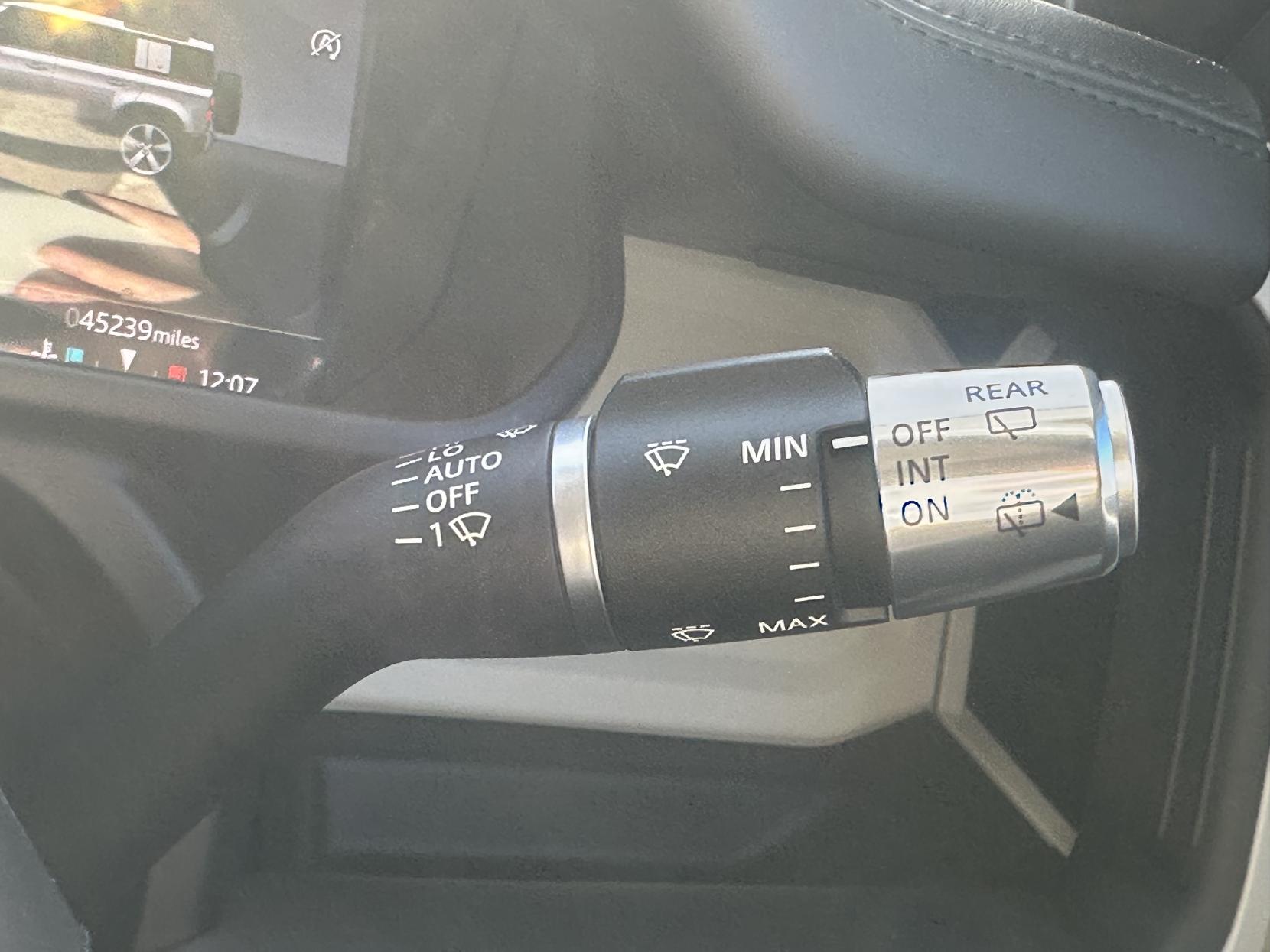 Land Rover Defender 110 2.0 Si4 SE SUV 5dr Petrol Auto 4WD Euro 6 (s/s) (300 ps)