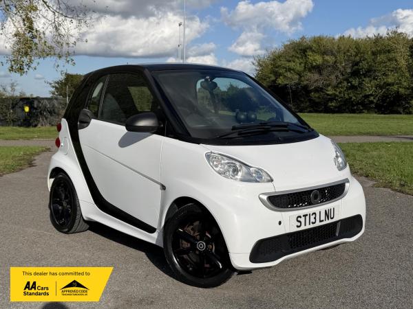 Smart fortwo 0.8 CDI Passion Coupe 2dr Diesel SoftTouch Euro 5 (54 bhp)