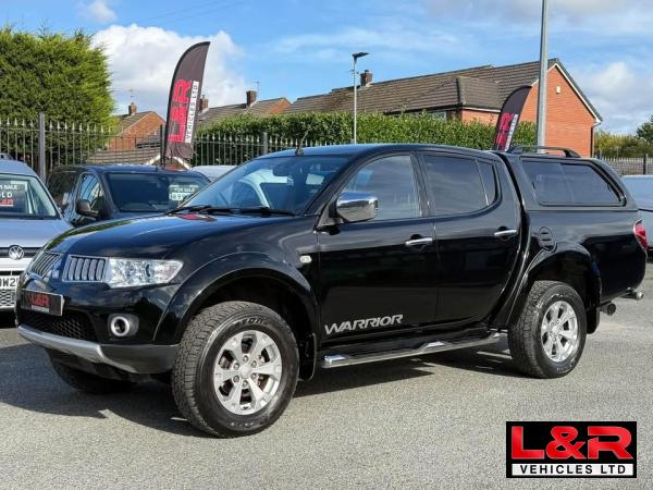 Mitsubishi L200 2.5 DI-D Warrior Pickup Double Cab 4dr Diesel Manual 4WD Euro 5 (LB) (175 ps)