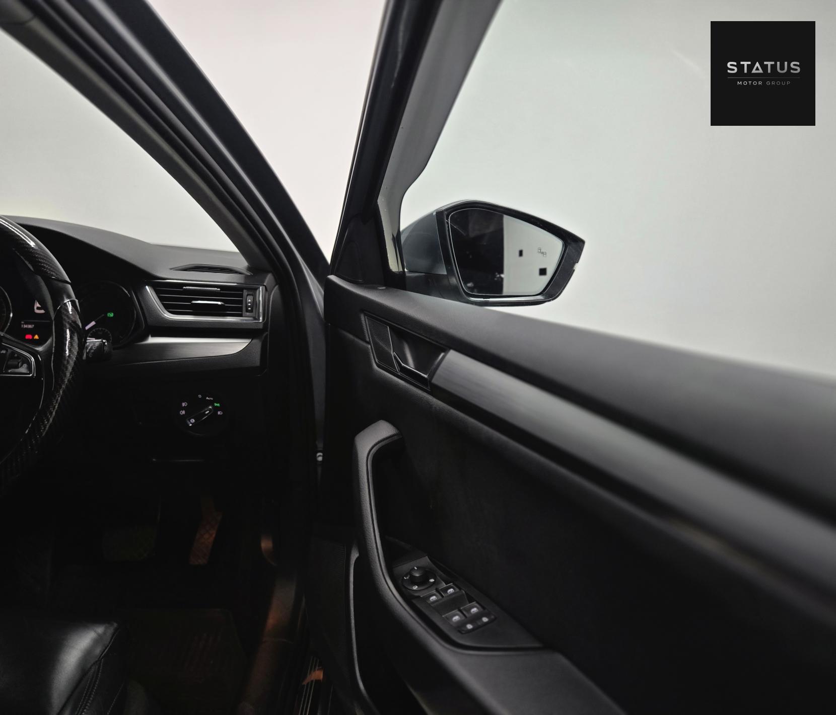 Skoda Superb 2.0 TDI SE L Executive Estate 5dr Diesel DSG Euro 6 (s/s) (150 ps)