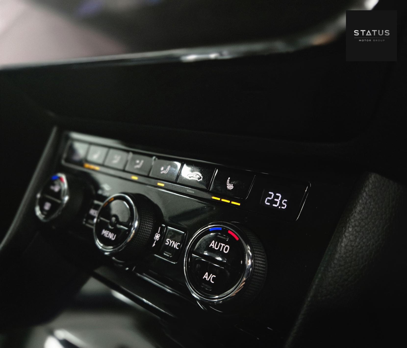 Skoda Superb 2.0 TDI SE L Executive Estate 5dr Diesel DSG Euro 6 (s/s) (150 ps)