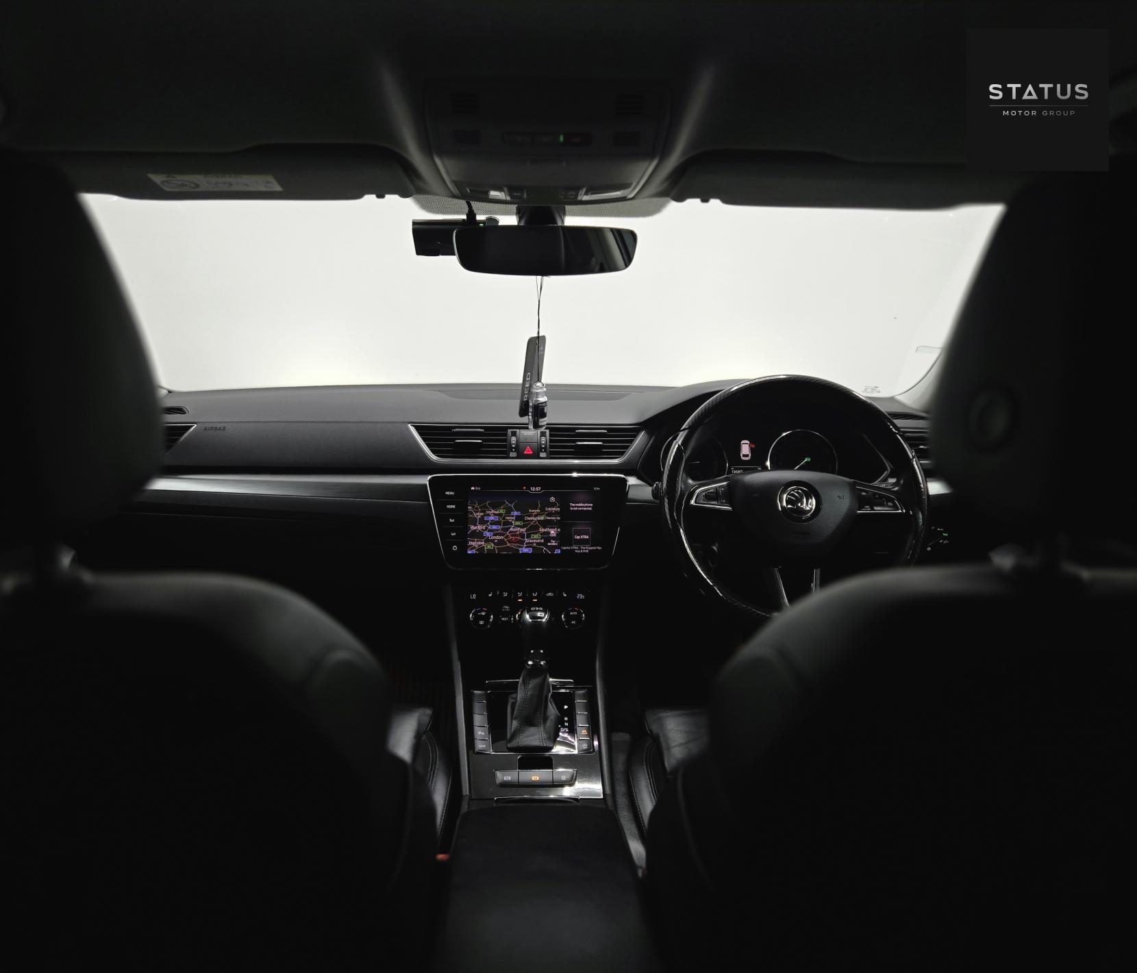 Skoda Superb 2.0 TDI SE L Executive Estate 5dr Diesel DSG Euro 6 (s/s) (150 ps)