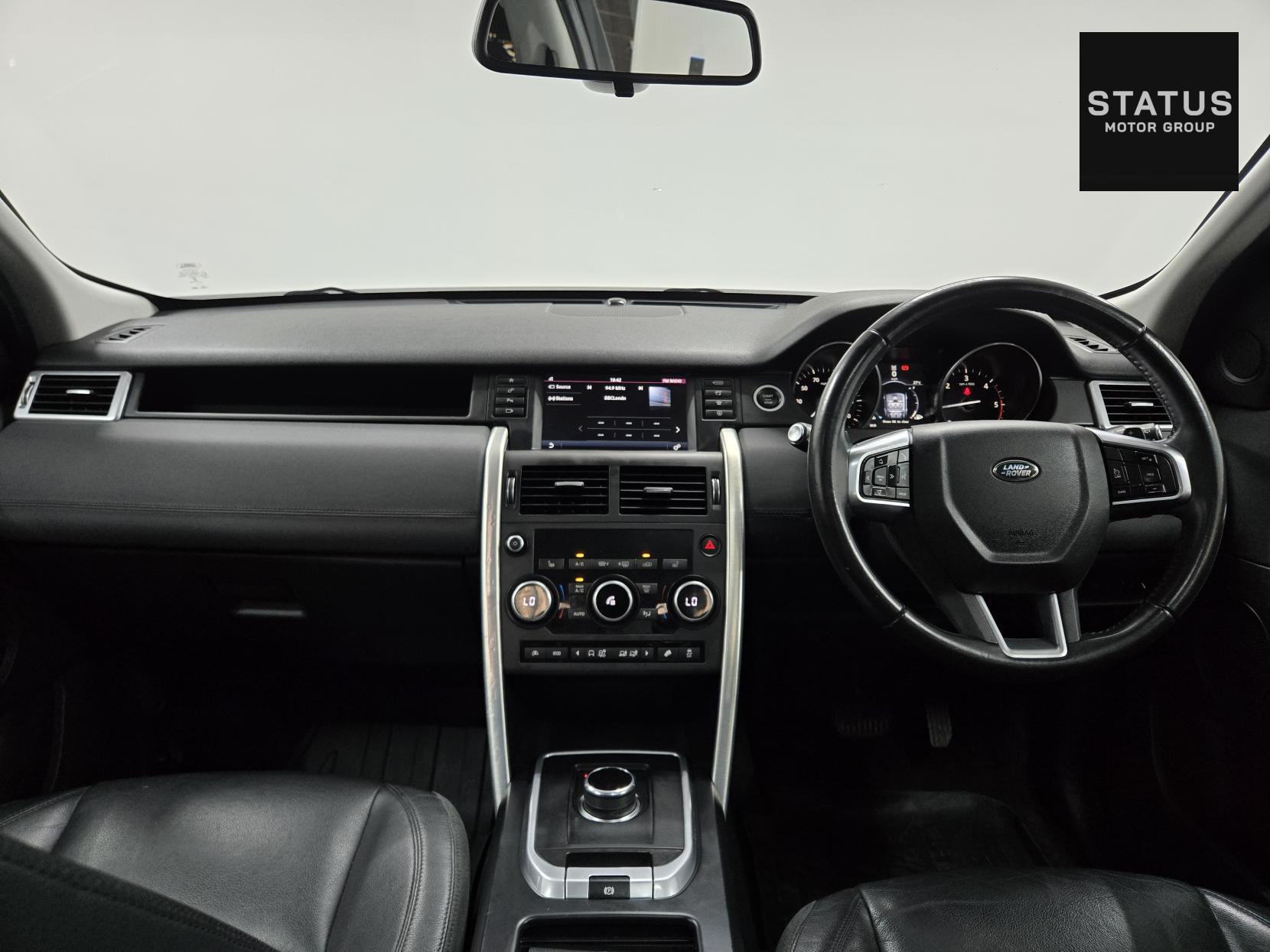 Land Rover Discovery Sport 2.0 TD4 SE Tech SUV 5dr Diesel Auto 4WD Euro 6 (s/s) (180 ps)