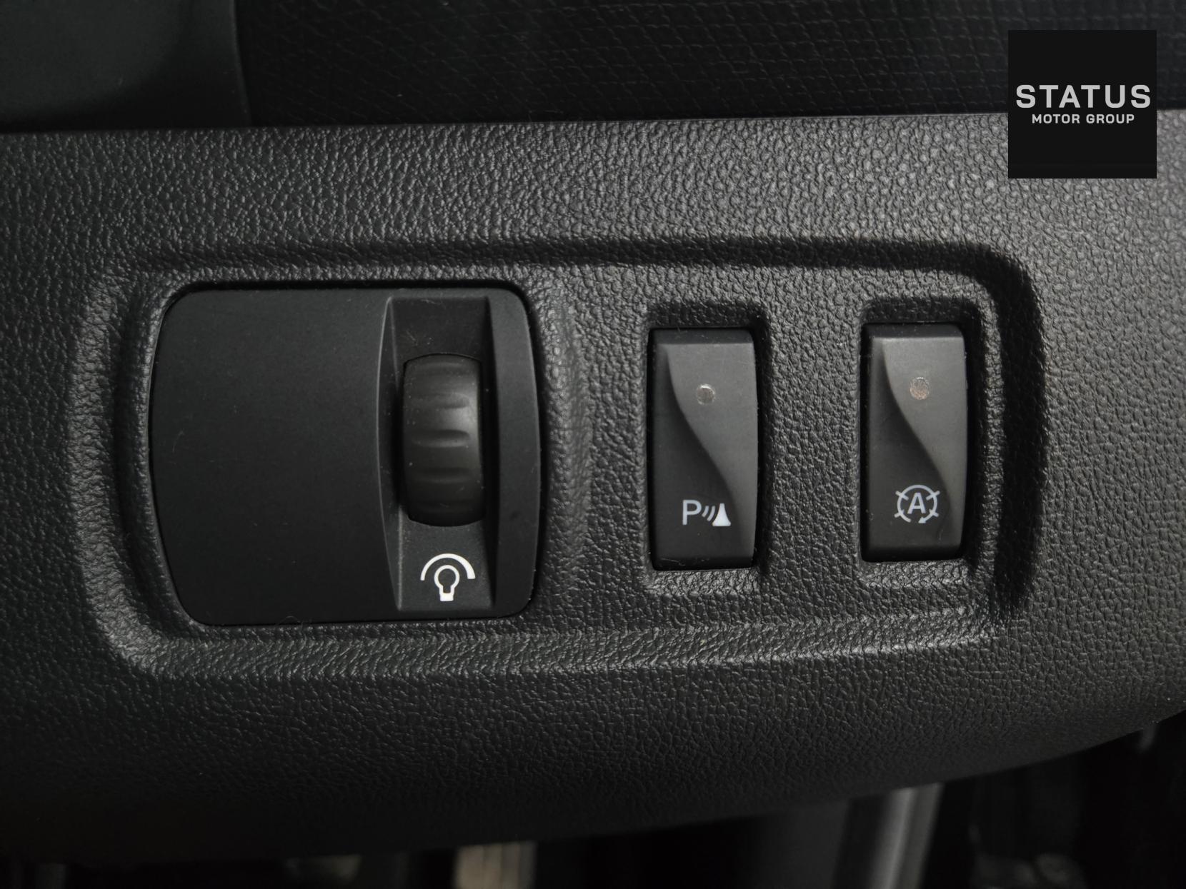 Renault Clio 0.9 TCe Dynamique S Nav Hatchback 5dr Petrol Manual Euro 6 (s/s) (90 ps)
