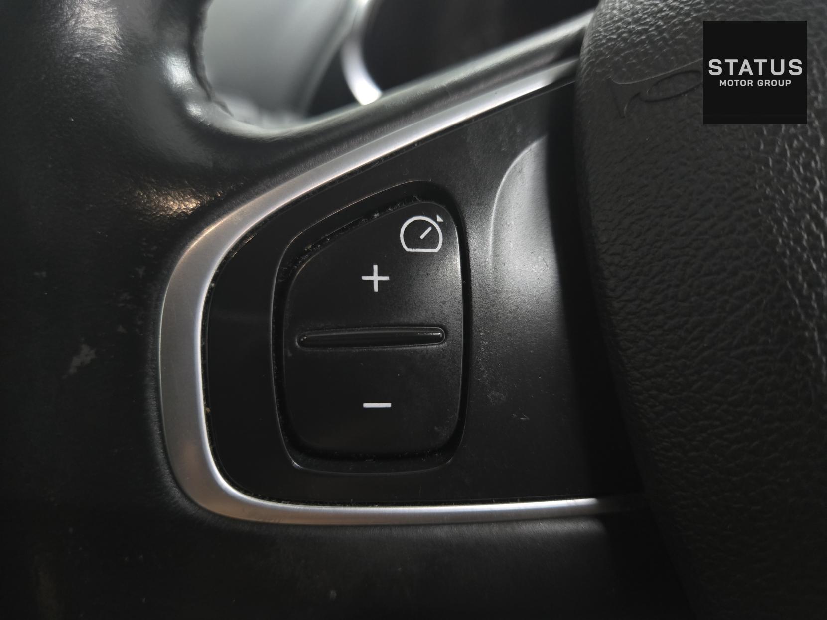 Renault Clio 0.9 TCe Dynamique S Nav Hatchback 5dr Petrol Manual Euro 6 (s/s) (90 ps)