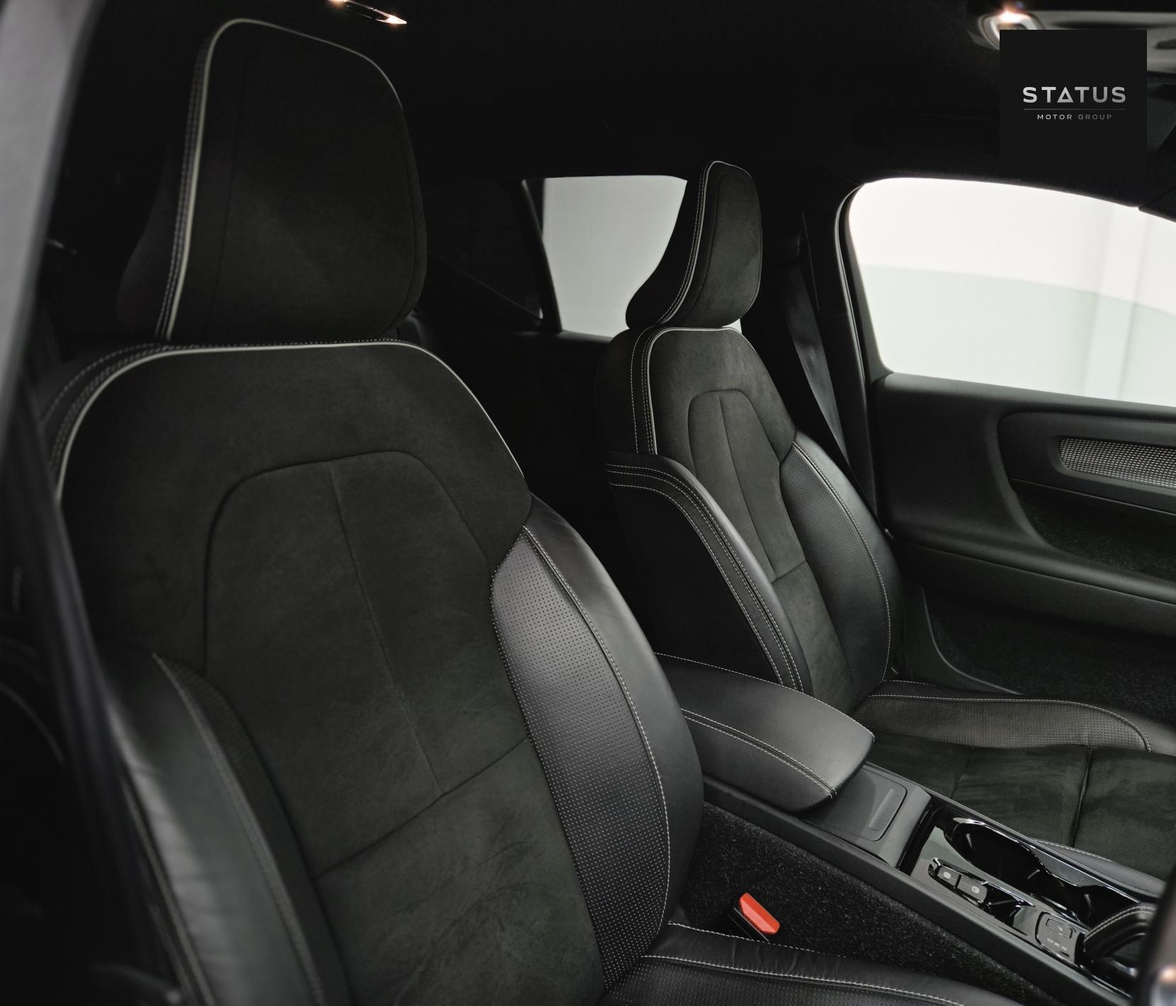 Volvo XC40 2.0 T5 R-Design SUV 5dr Petrol Auto AWD Euro 6 (s/s) (247 ps)