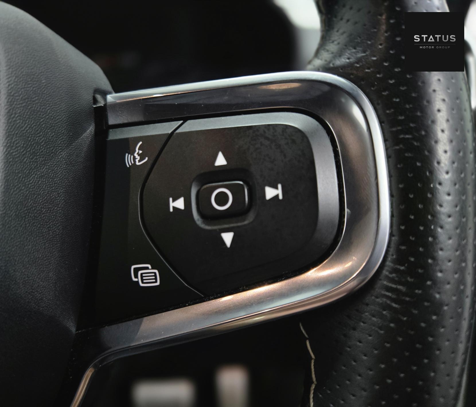 Volvo XC40 2.0 T5 R-Design SUV 5dr Petrol Auto AWD Euro 6 (s/s) (247 ps)