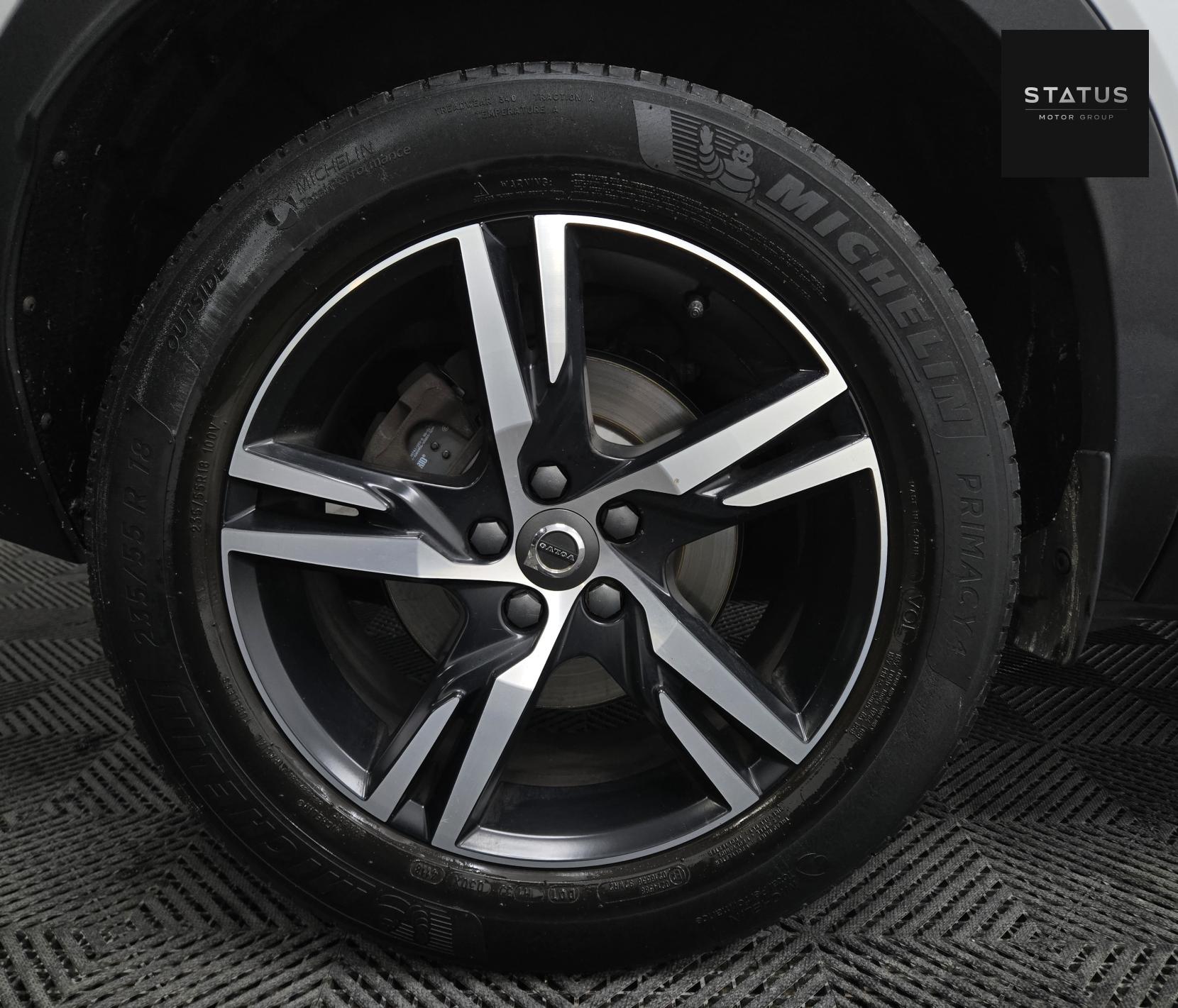 Volvo XC40 2.0 T5 R-Design SUV 5dr Petrol Auto AWD Euro 6 (s/s) (247 ps)