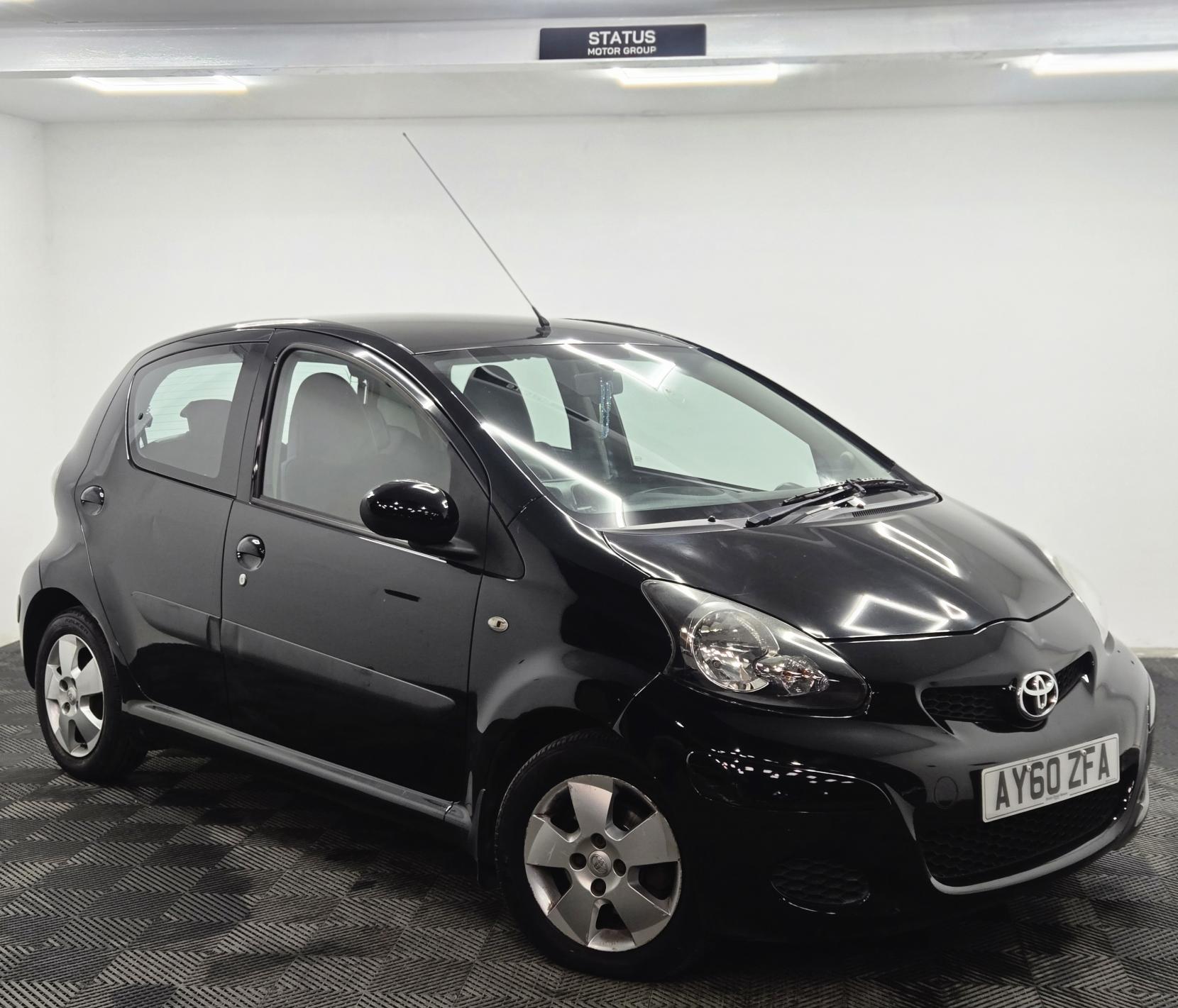 Toyota AYGO 1.0 VVT-i Black Hatchback 5dr Petrol MultiMode Euro 4 (AC) (67 bhp)